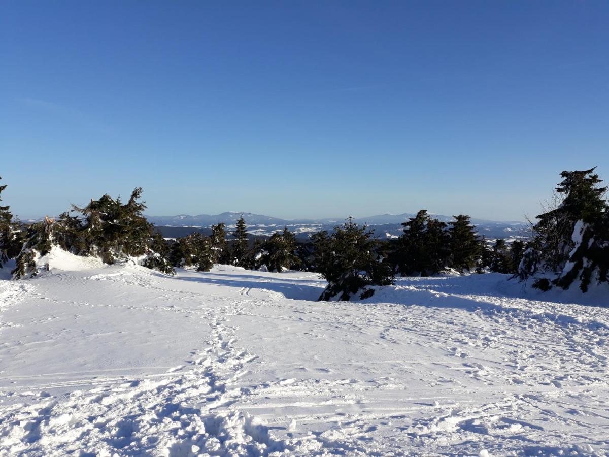 Chata Stred Kubínska hoľa Dolny Kubin Exterior foto