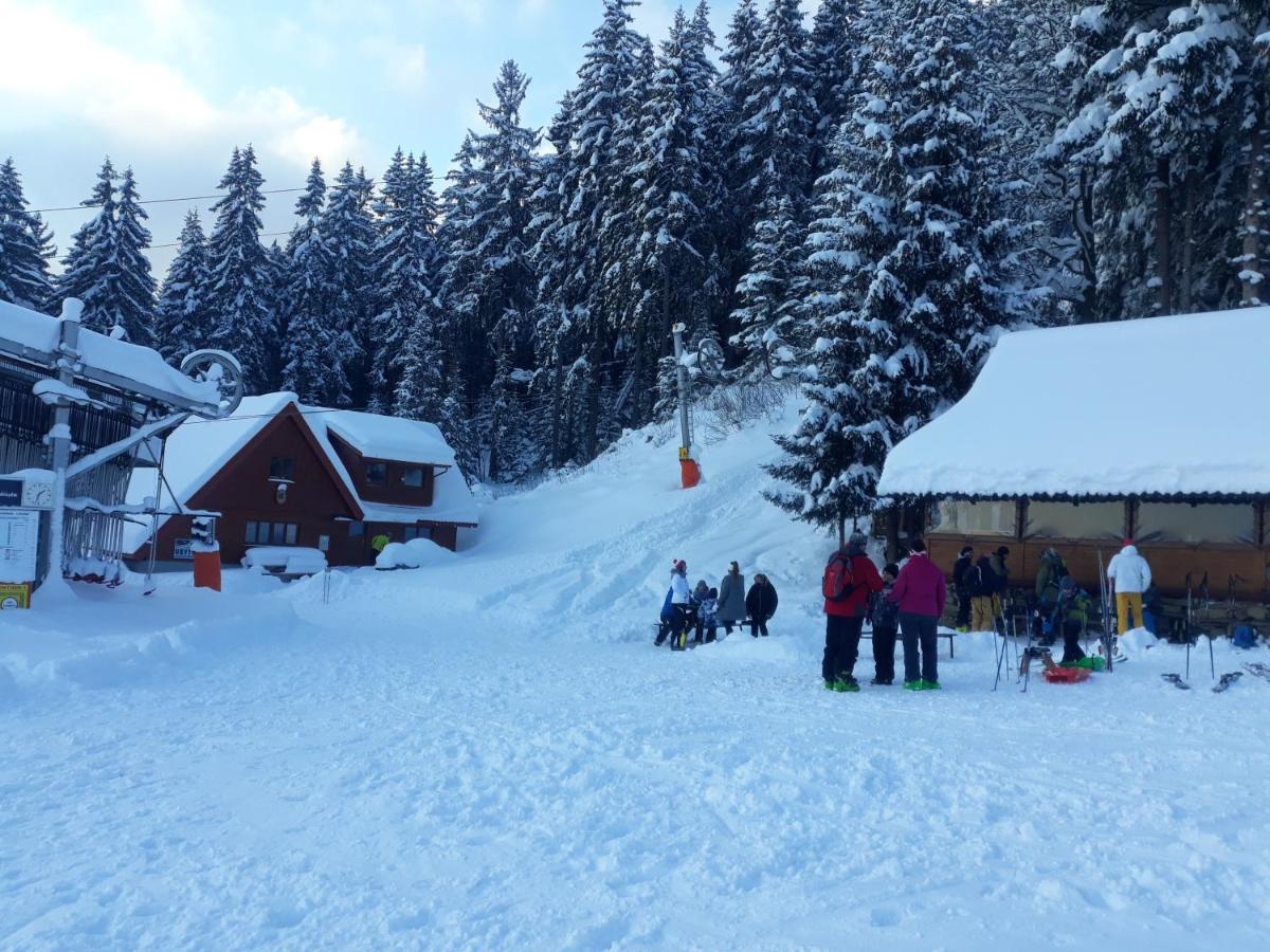 Chata Stred Kubínska hoľa Dolny Kubin Exterior foto